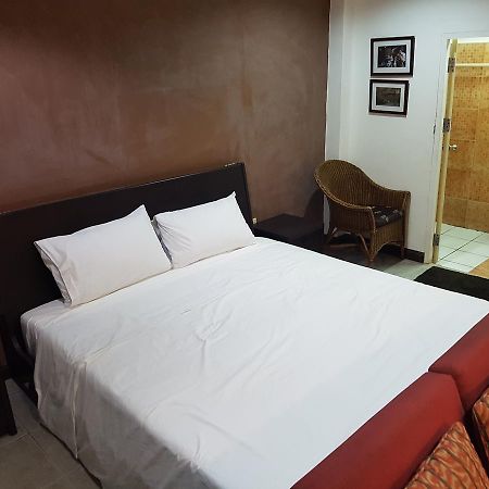 Апартаменты Baan Dok Mai Паттайя Экстерьер фото